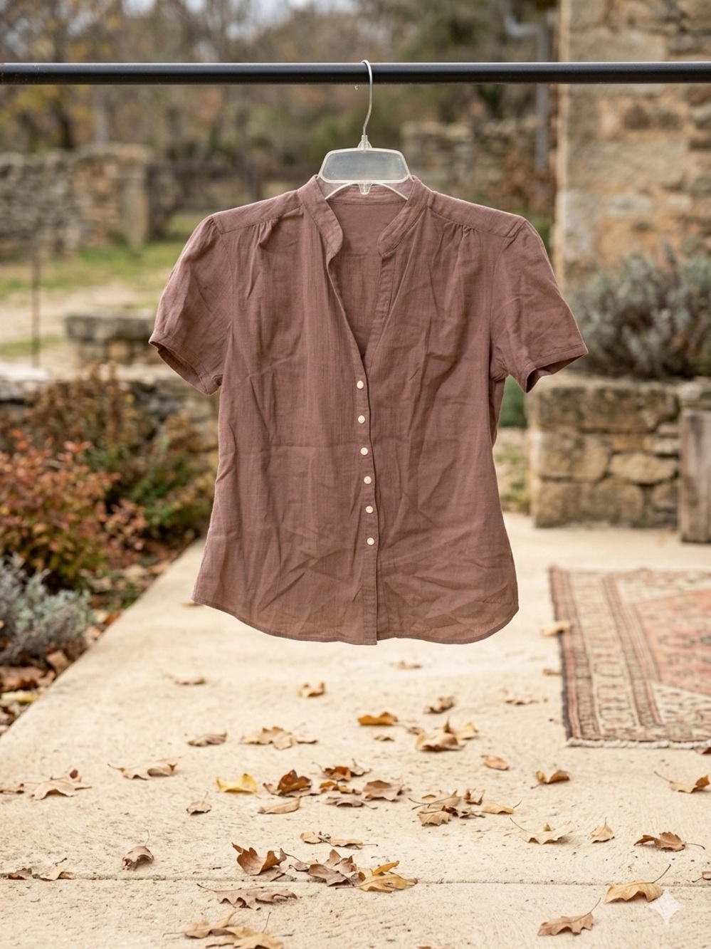 Women's Short-Sleeve Button-Front Blouse in Mauve Brown